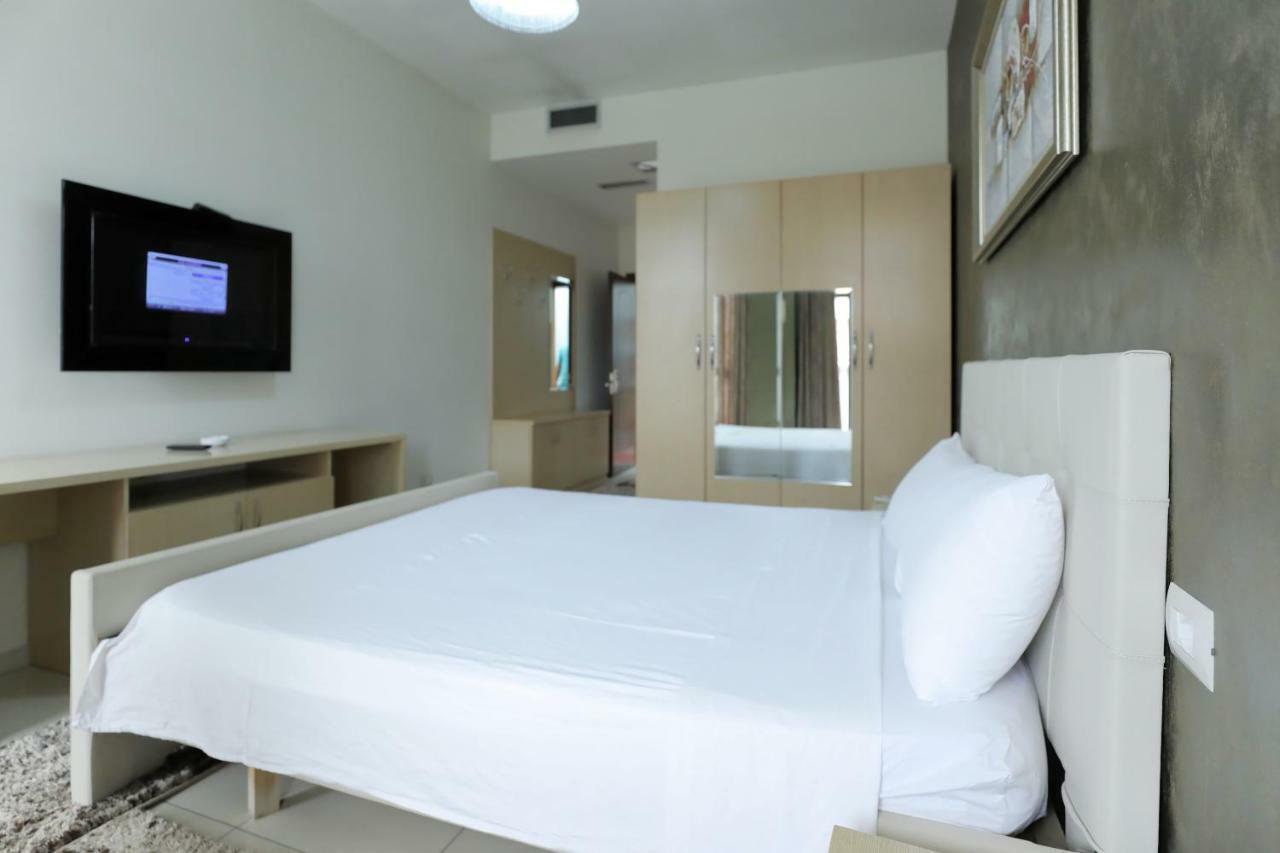 Hotel Gjuta 地拉那 外观 照片