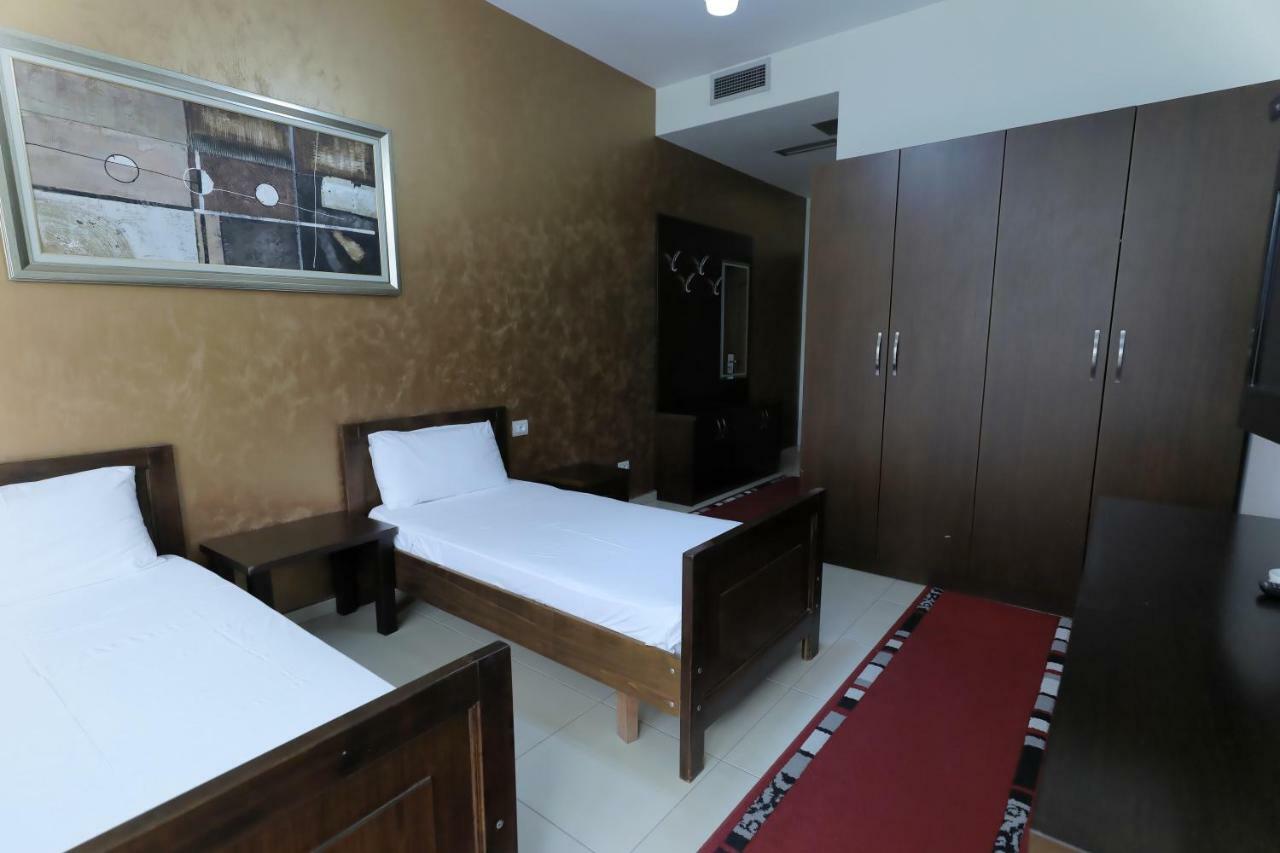 Hotel Gjuta 地拉那 外观 照片